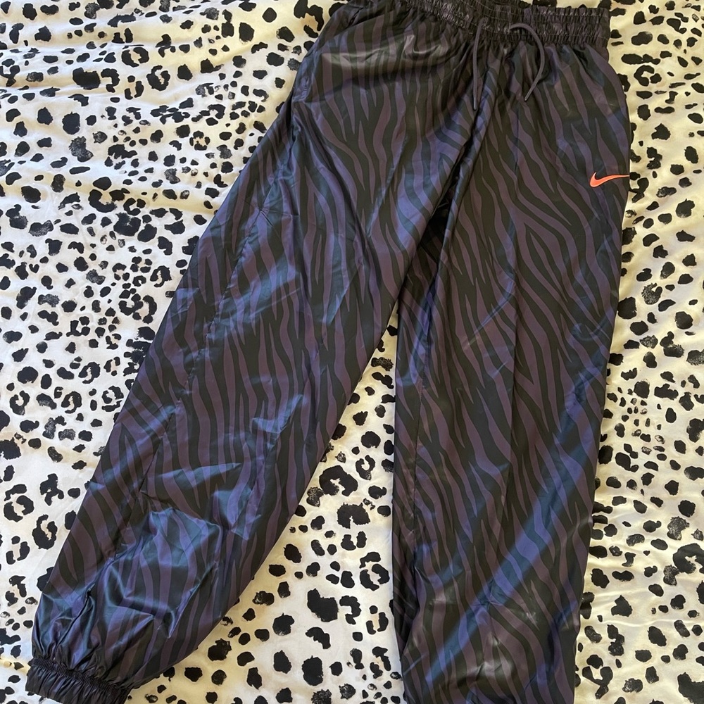 Nike Icon Clash Zebra Joggers